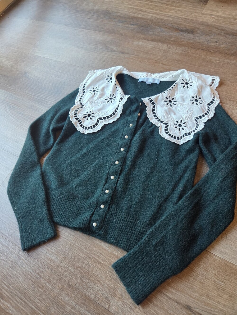Antonio Melani Wool Blend Sweater Cardigan White Embroidered Peter Pan Collar - Picture 3 of 13